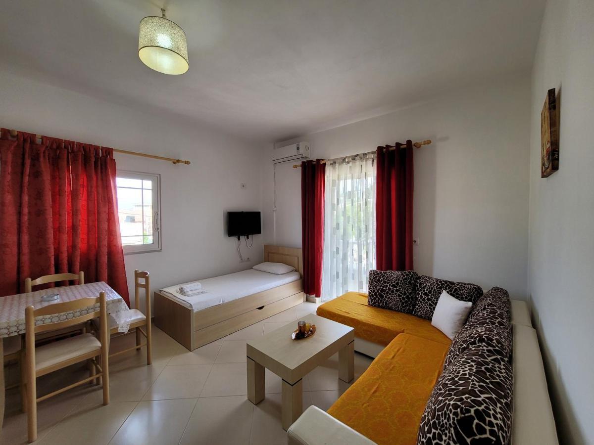 Vila Mario Aparthotel คซามิล ภายนอก รูปภาพ