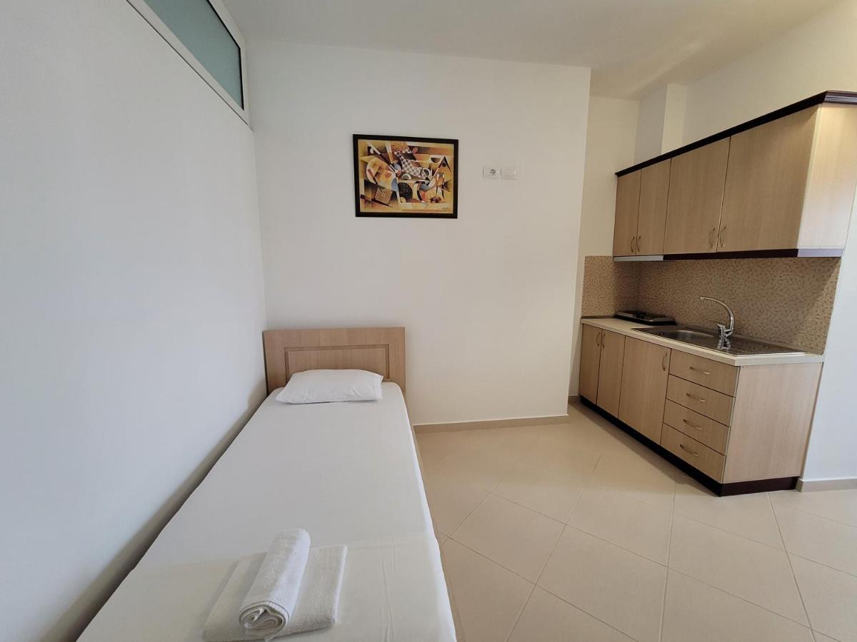 Vila Mario Aparthotel คซามิล ภายนอก รูปภาพ