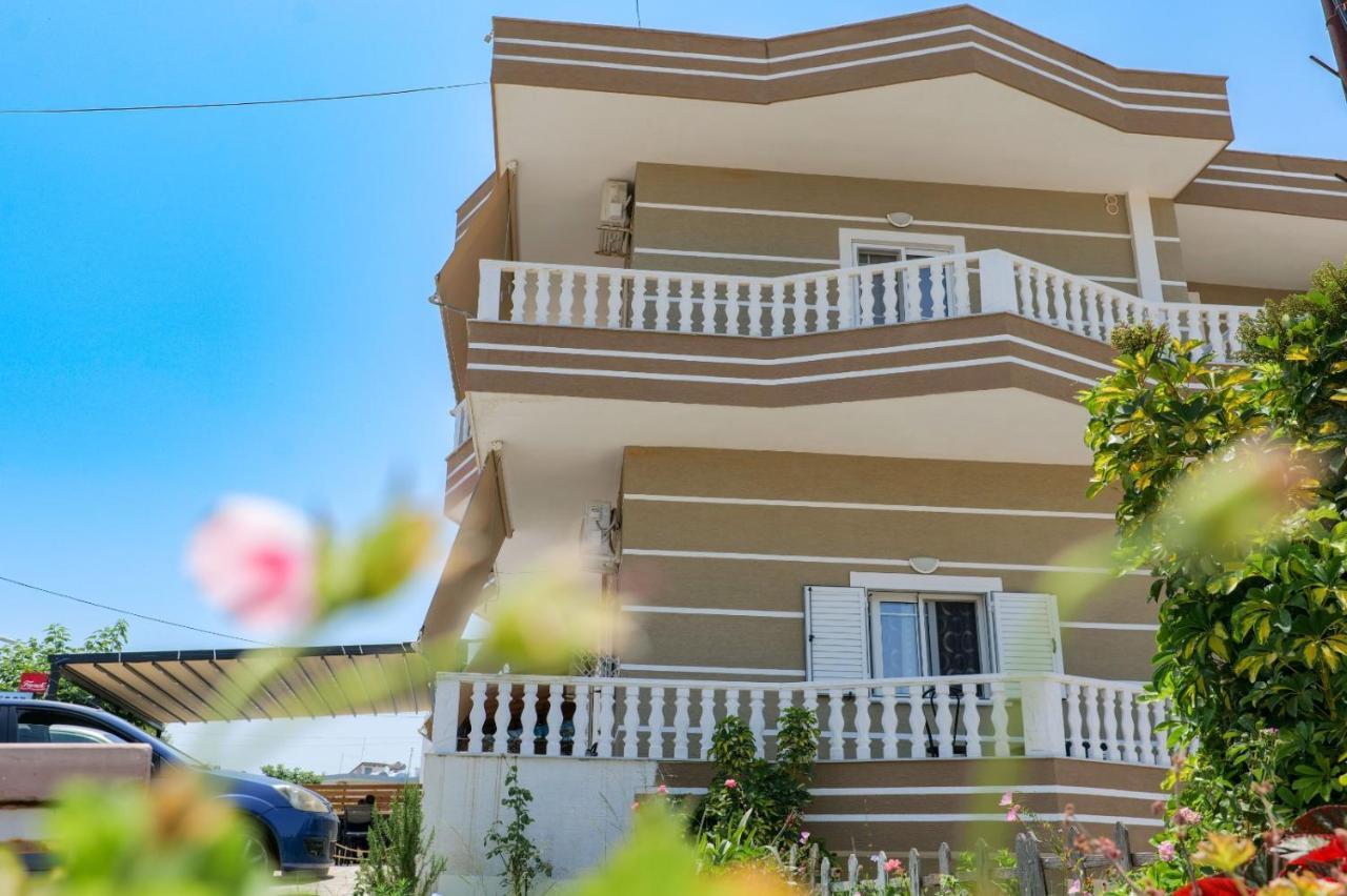 Vila Mario Aparthotel คซามิล ภายนอก รูปภาพ